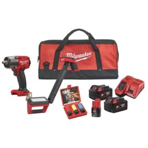Набор инструментов Milwaukee M18 FPP2BH-523B POWERPACK (FMTIW2F12 M18 FUEL + UCL M12); 18/12 V; 2x5,0 Ah; 1x2,0 Ah аккум.